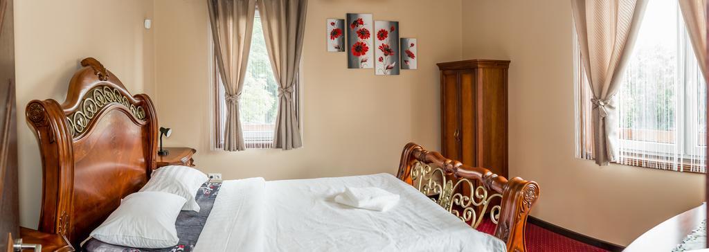 The Golden Eagle Apartment วิสโซเค ดาตรี ภายนอก รูปภาพ